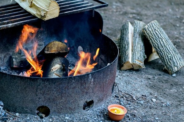 Guide des spots de camping près de Lyon à découvrir